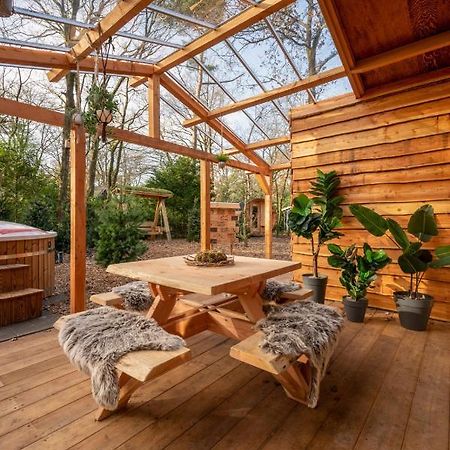 Zen-Bungalow No 3 Met Sauna En Hottub Rheezerveen Exterior foto